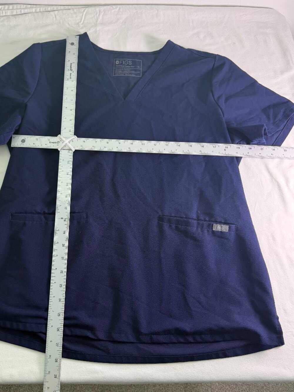 FIGS Navy Blue Scrub Top XL Technical Collection Medical Uniform V Neck - Picture 2 of 5